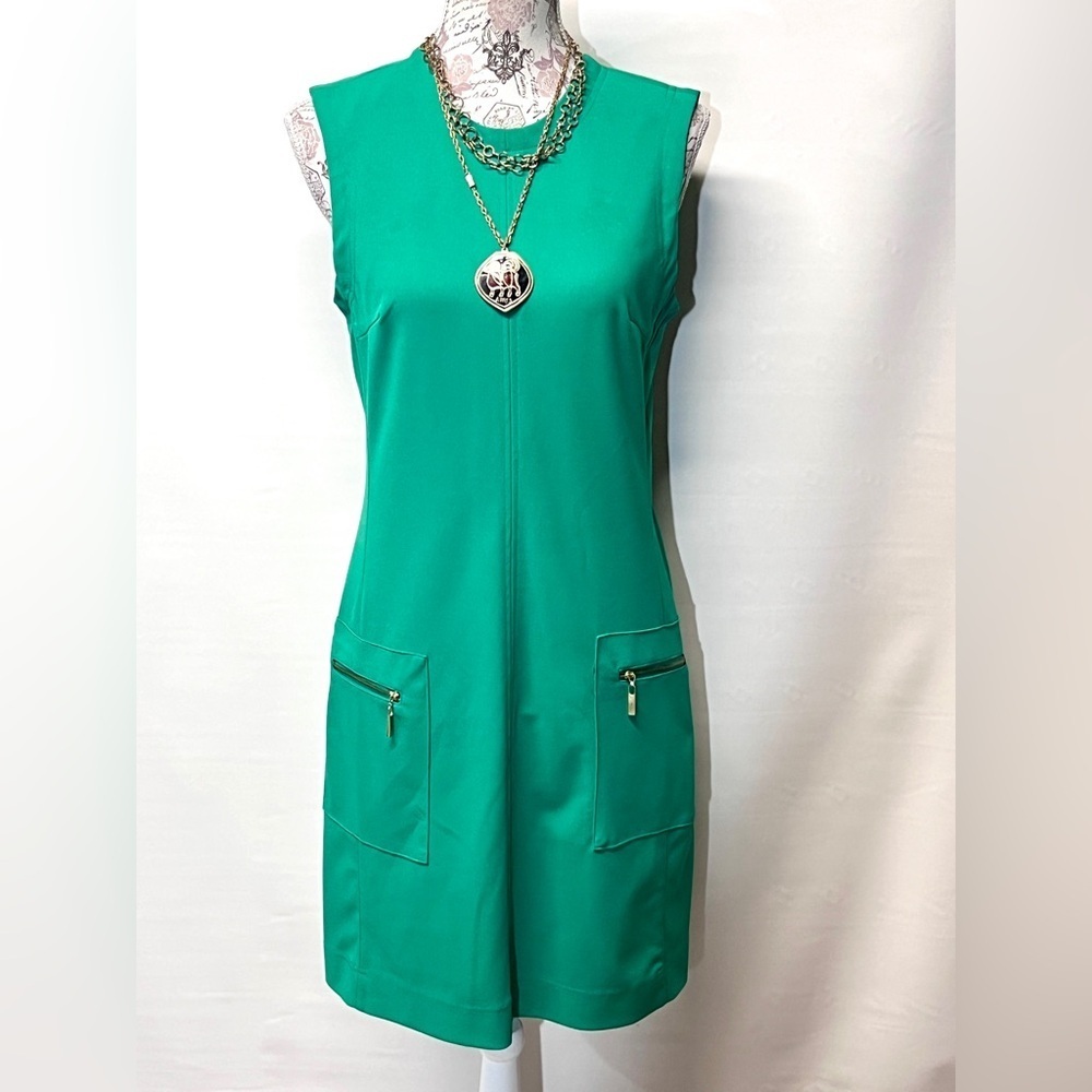 SHARAGANO Green sleeveless shift dress‎ size 6.